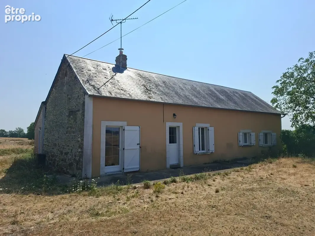 Maison à SAINT-LEONARD-DES-BOIS