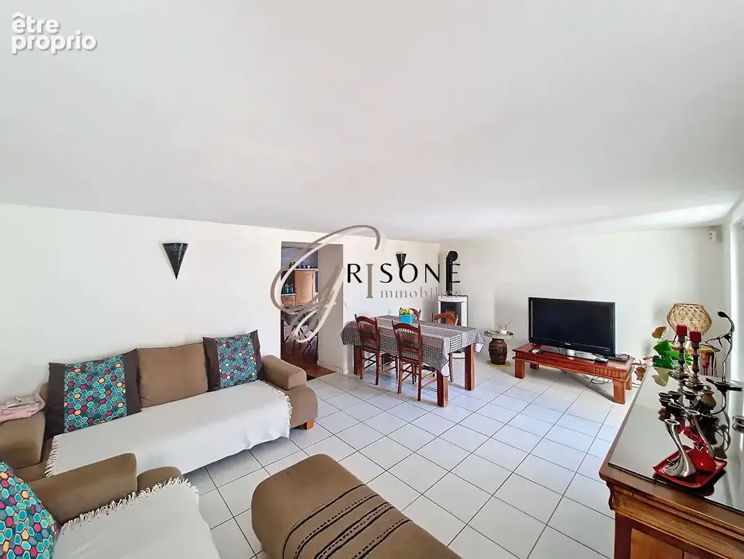 Villa de caractère de 160 m² avec piscine à Sanary Sur Mer - photo 9