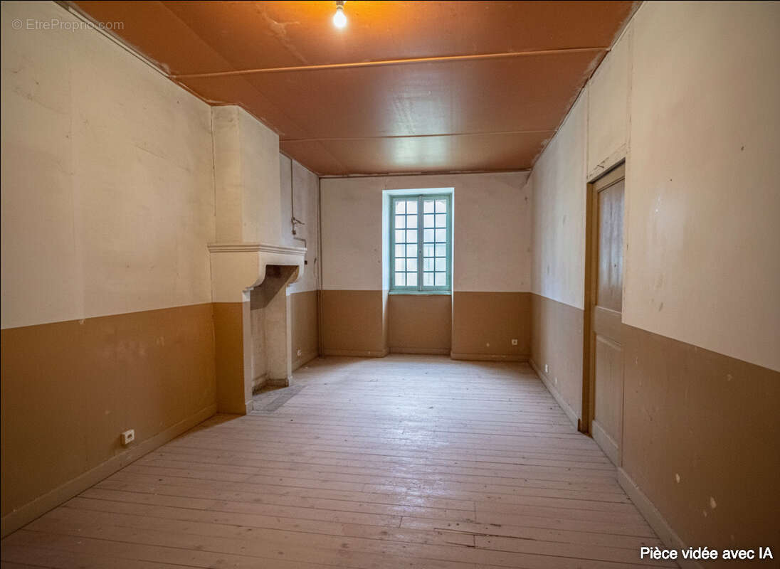 Maison à SAINT-JULIEN-EN-SAINT-ALBAN