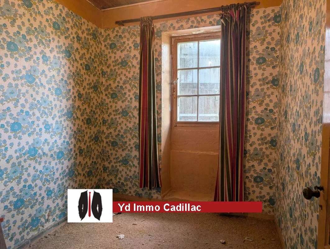 Appartement à BELLEBAT