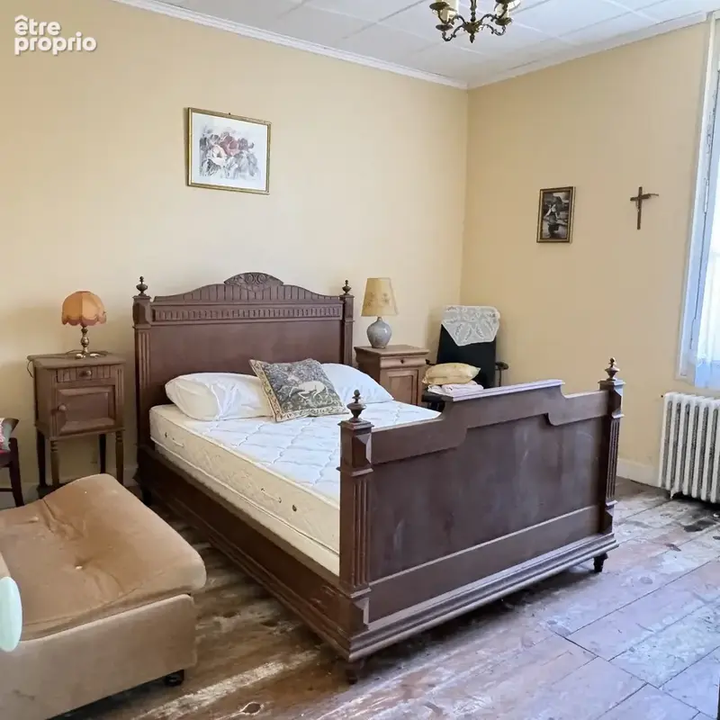 Coussac Bonneval une petite fermette à rénover, terrain et proche des commerces - photo 8