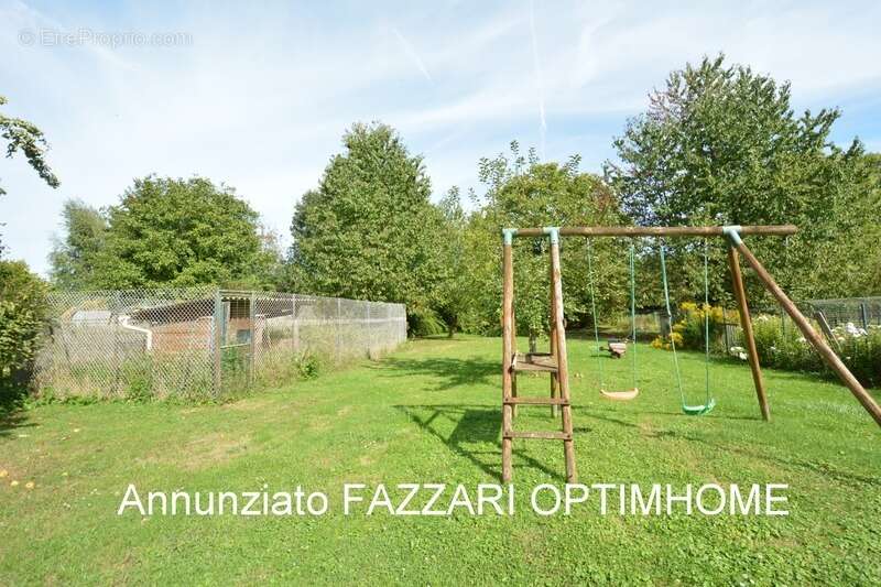 Maison à LUZY-SAINT-MARTIN