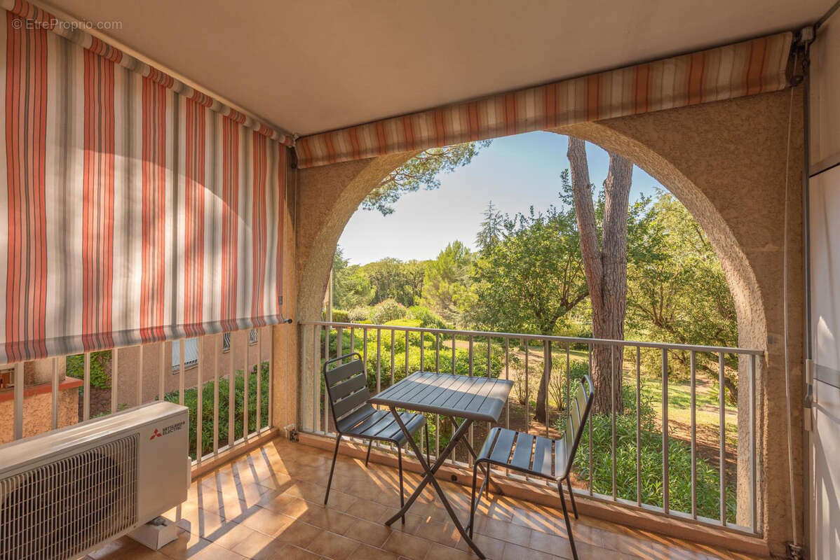 Appartement à SAINT-RAPHAEL