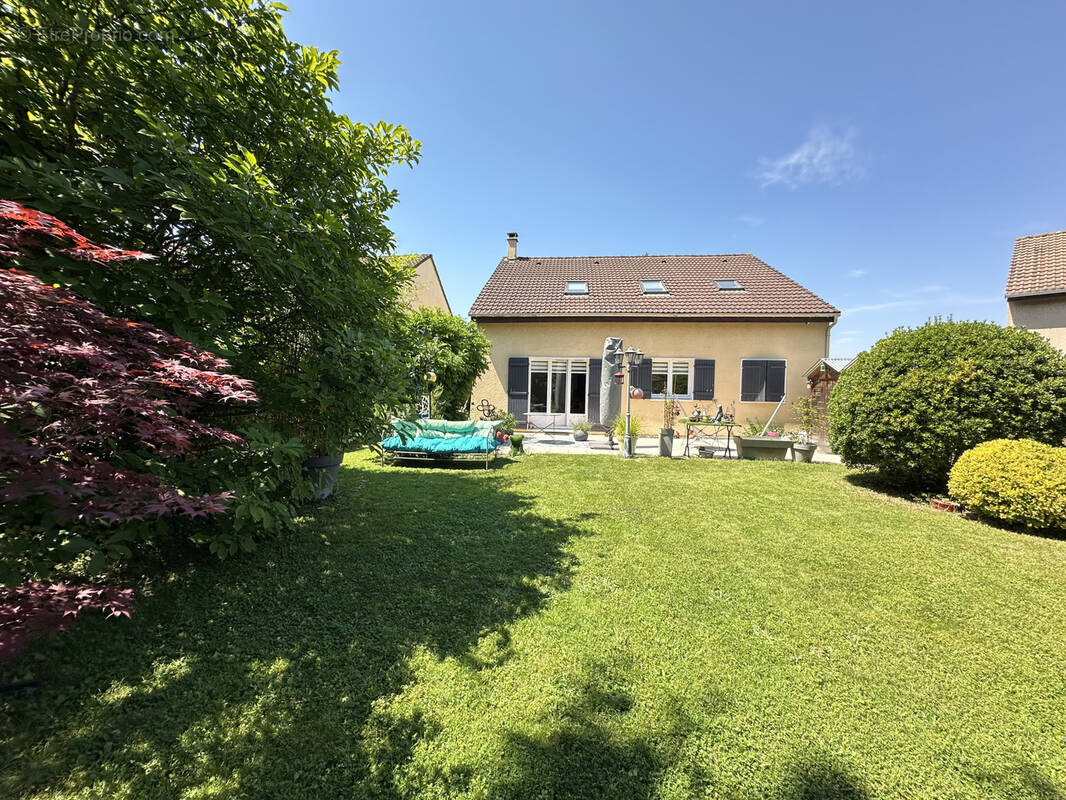 Maison à EMERAINVILLE