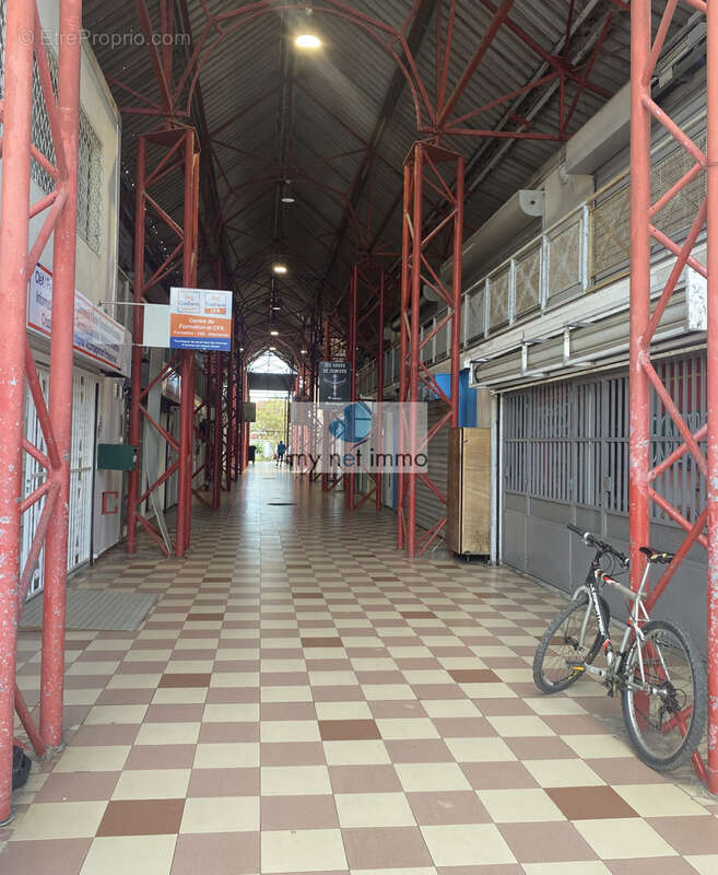 Commerce à LES ABYMES
