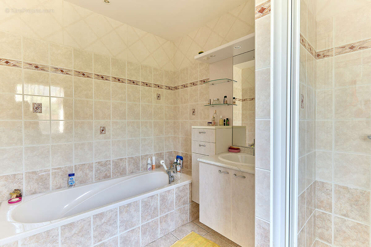 Maison Chantepie 7 pièce(s) 150 m² habitables pour 165m² au sol - photo 8