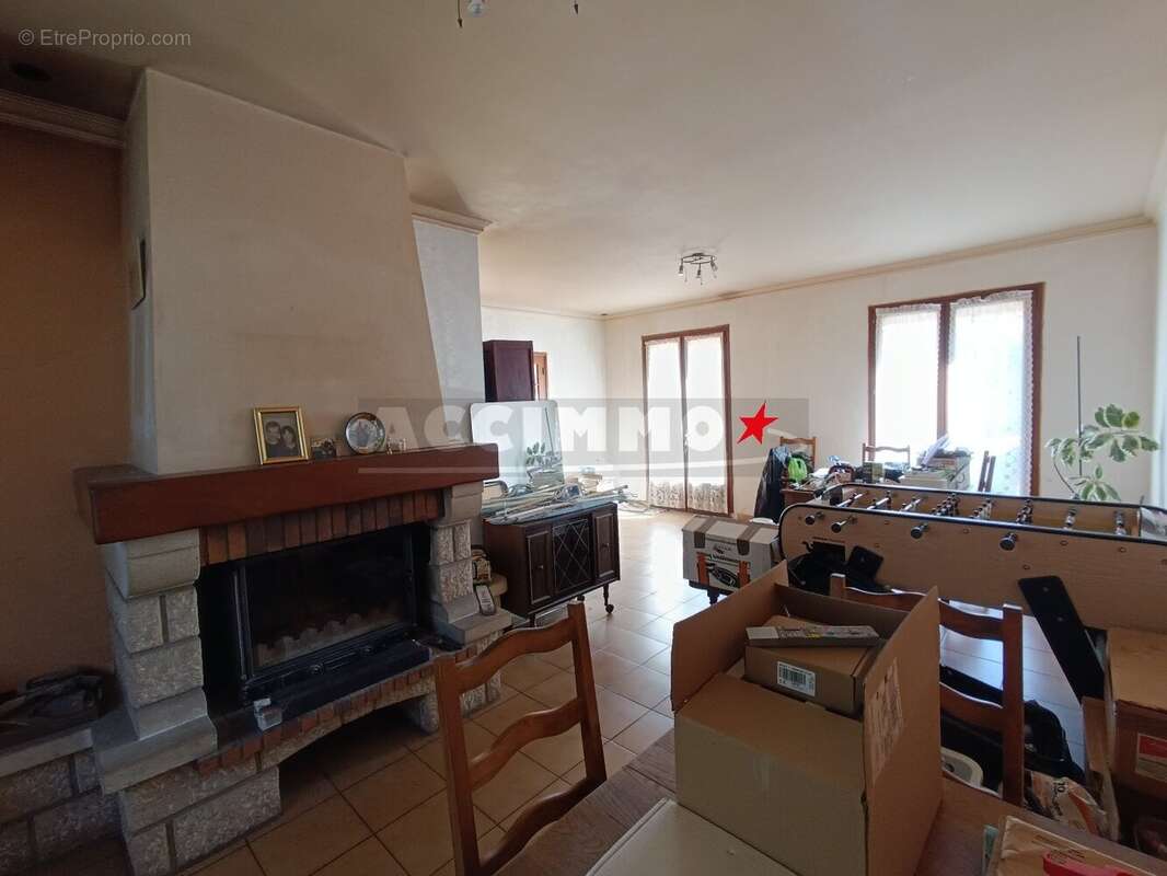 Maison à LABRUGUIERE