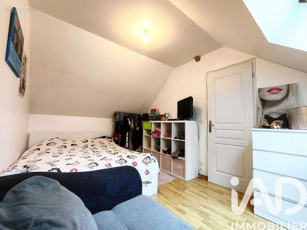 Photo 9 - Maison à CHATENAY-SUR-SEINE