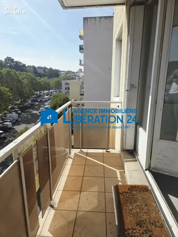 appartement T3  79m²  balcon - photo 2