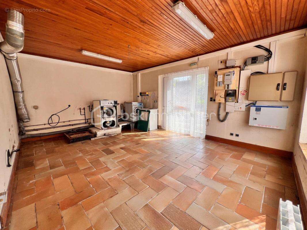 Maison de 85 m² avec local commercial de 100 m² - photo 6