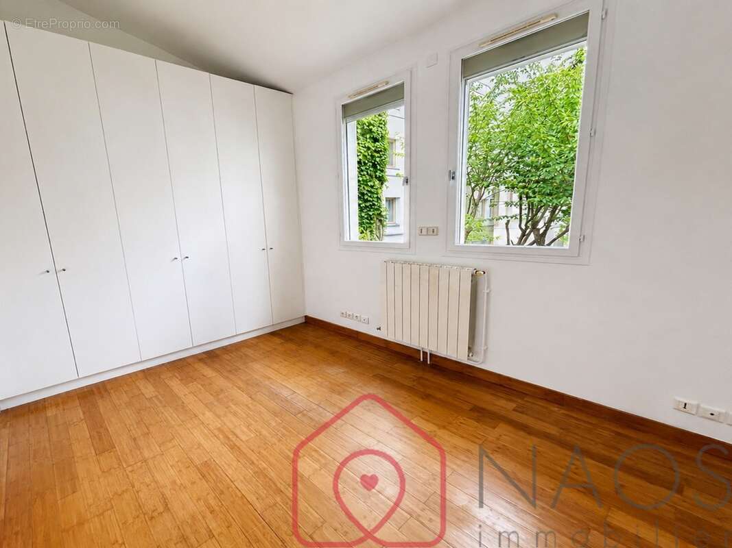 Maison à PARIS-17E