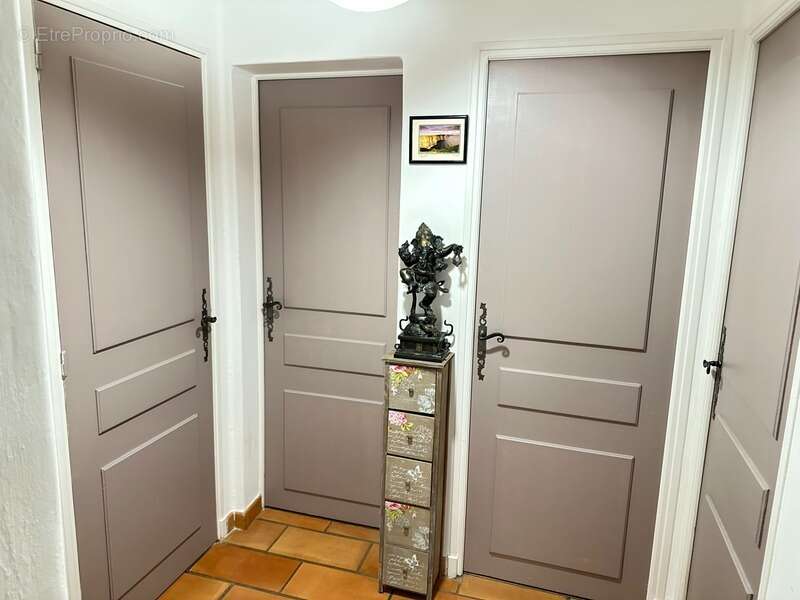 Appartement à GREOUX-LES-BAINS