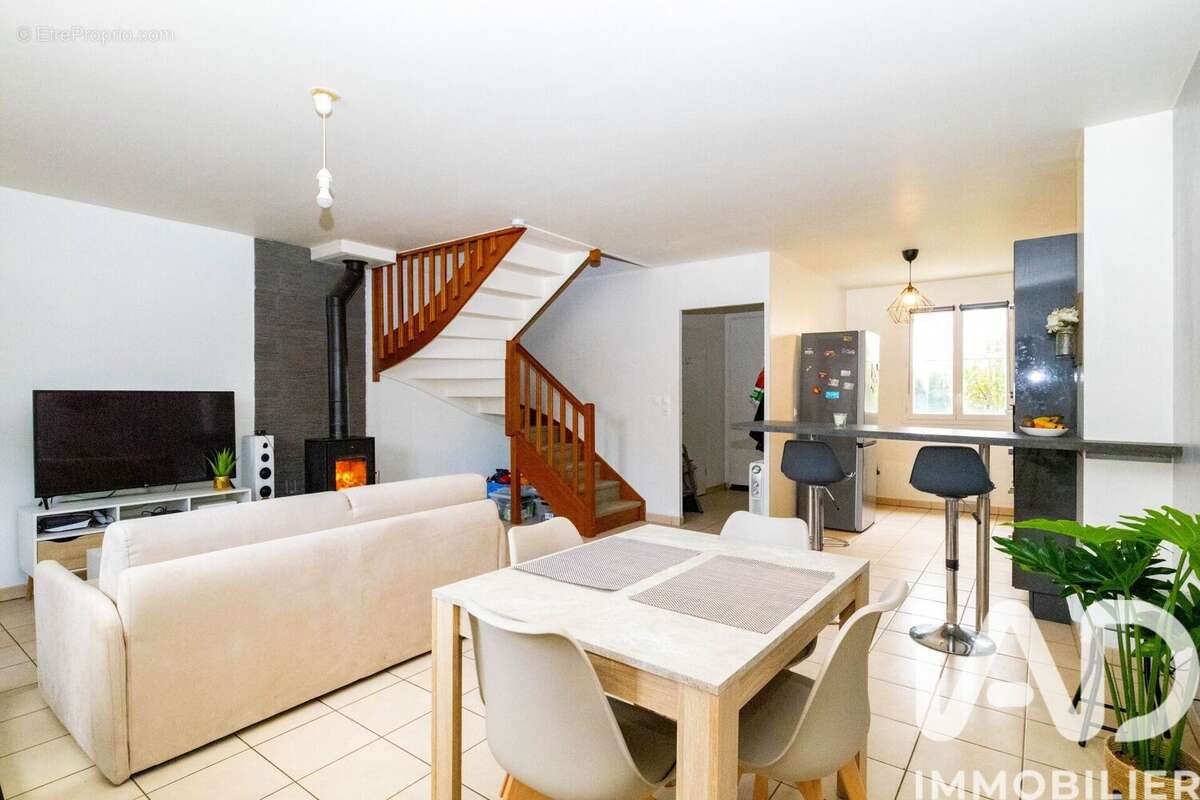 Photo 2 - Maison à PERIGNY