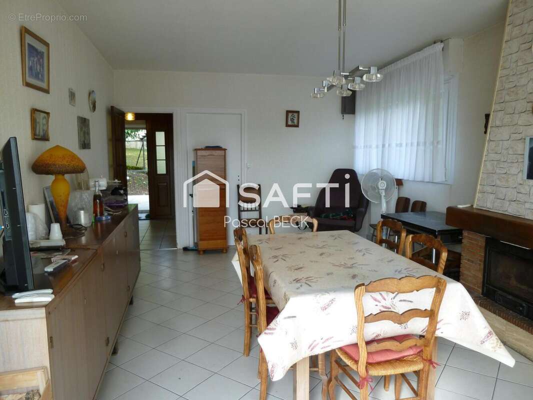 Photo 8 - Maison à LAY-SAINT-CHRISTOPHE