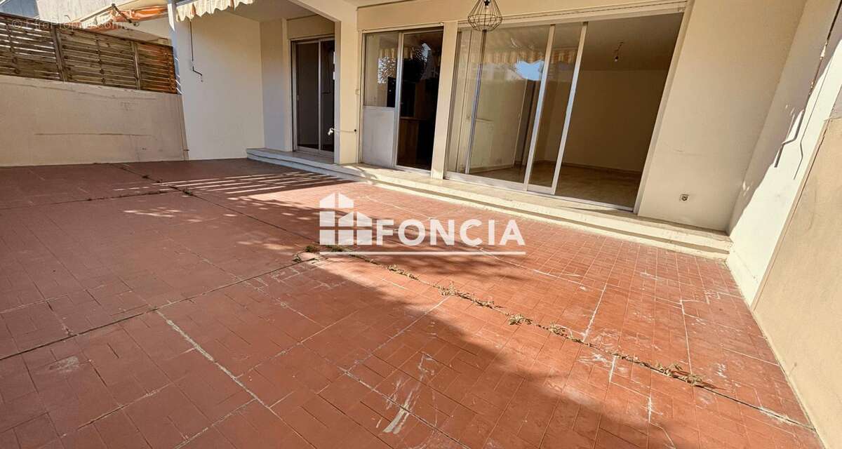 Appartement à VALLAURIS