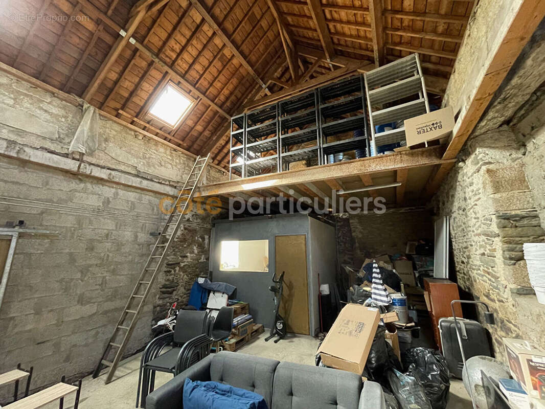 Bâtiment à rénover pour appartements en centre-ville - photo 2
