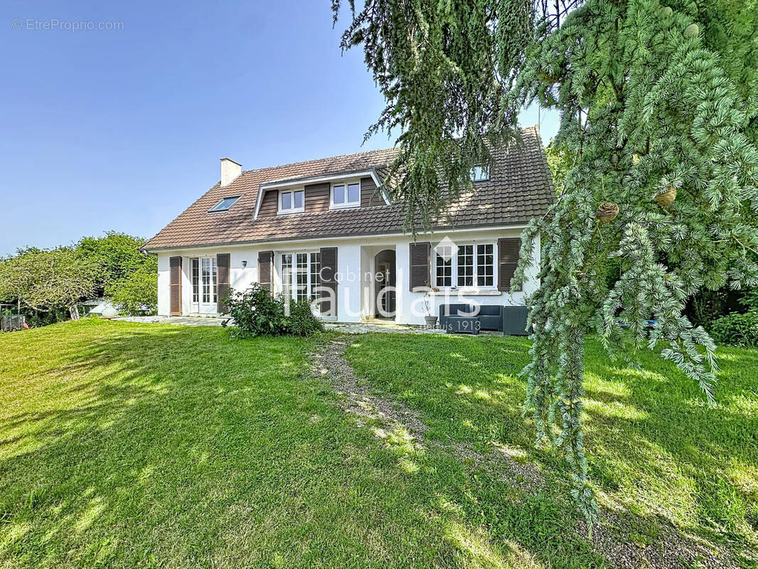 Maison à LA BARRE-DE-SEMILLY