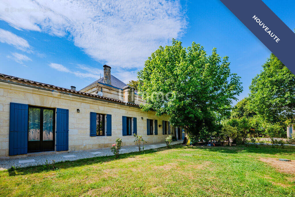 Maison à AMBES