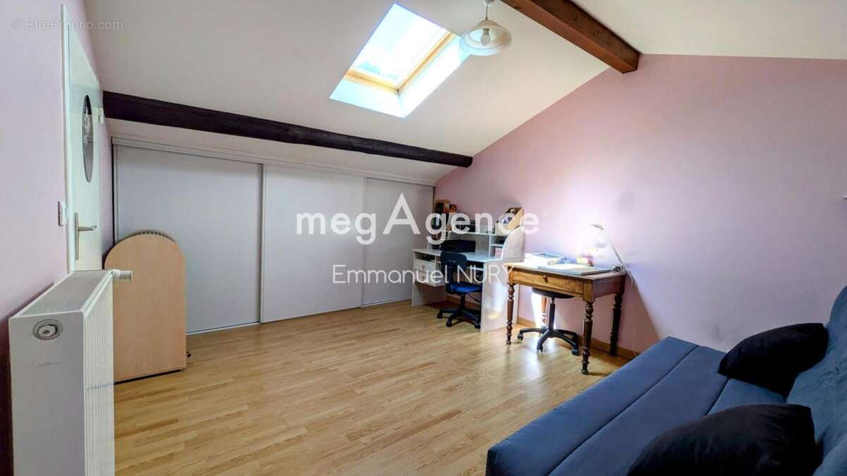 Maison à TASSIN-LA-DEMI-LUNE