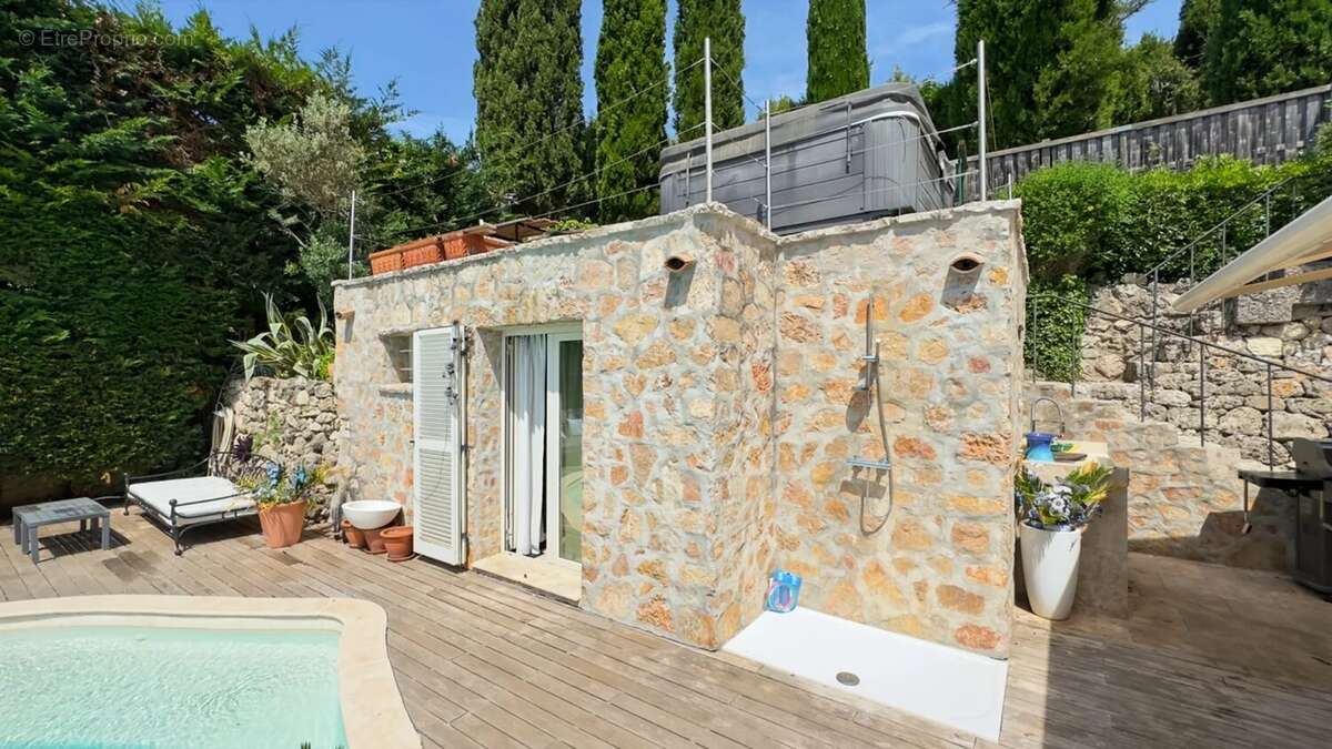 Maison à MOUGINS