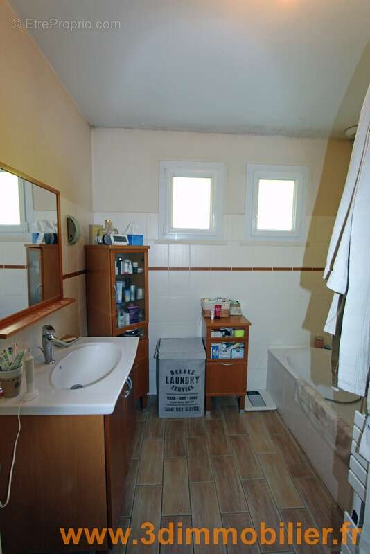 Maison à LONS-LE-SAUNIER