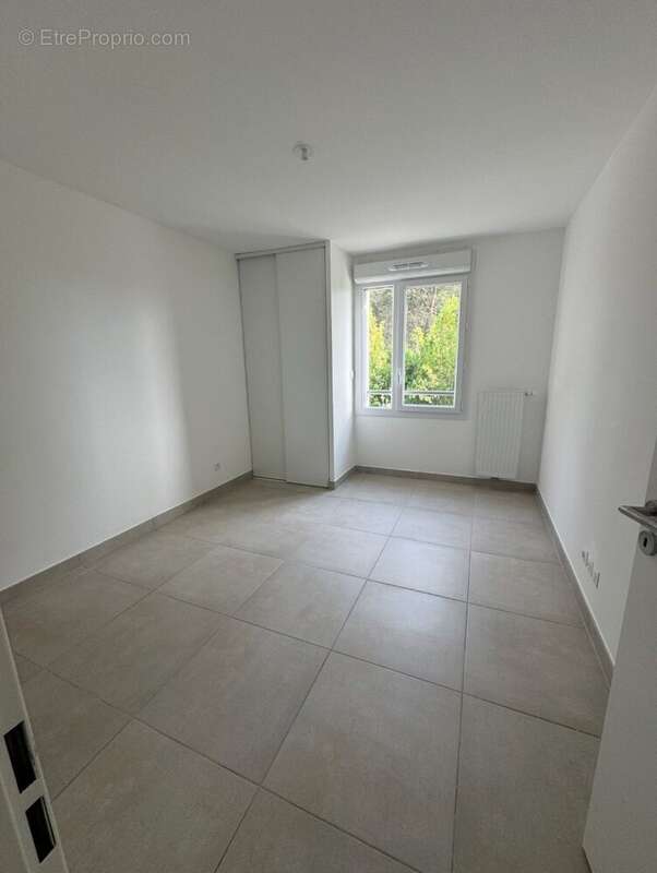 Appartement à VILLENEUVE-LES-AVIGNON