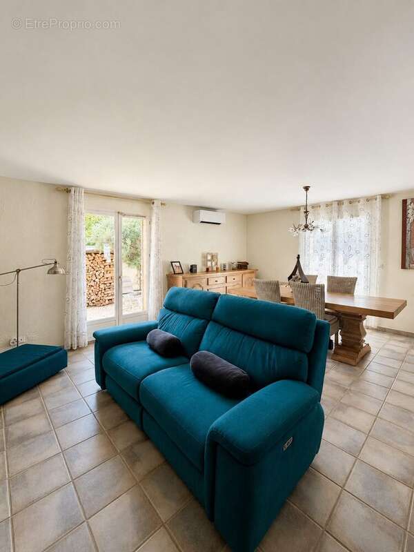 Maison 83 m² à Marignane  - photo 8