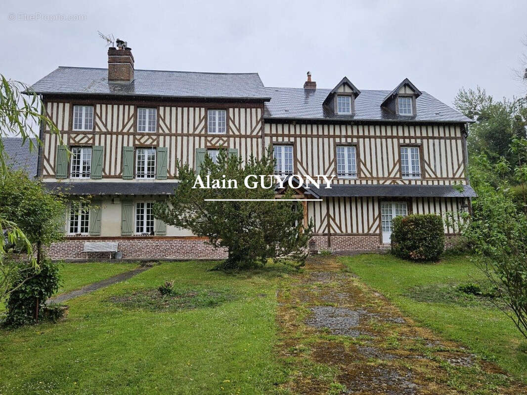 Maison à PONT-L'EVEQUE