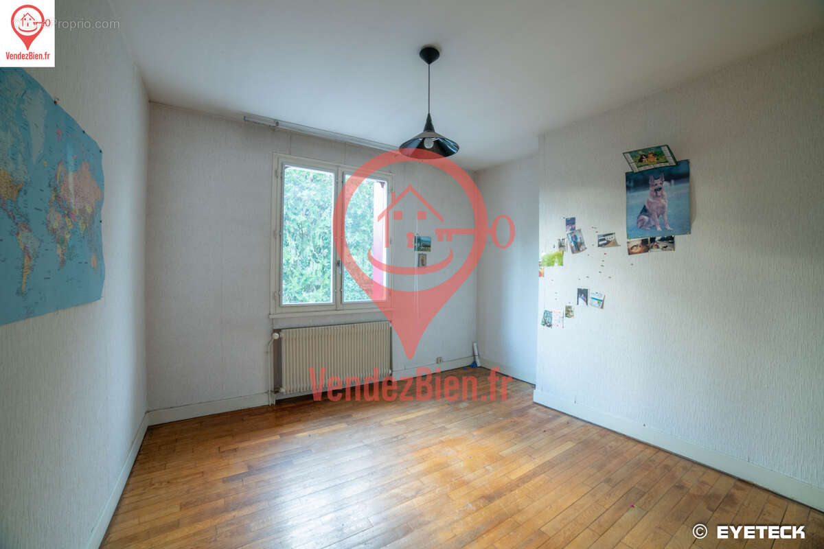 Maison à SAINT-DOULCHARD