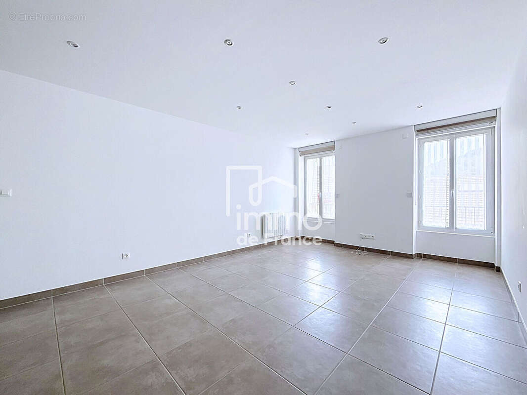 Appartement à BELLEGARDE-SUR-VALSERINE