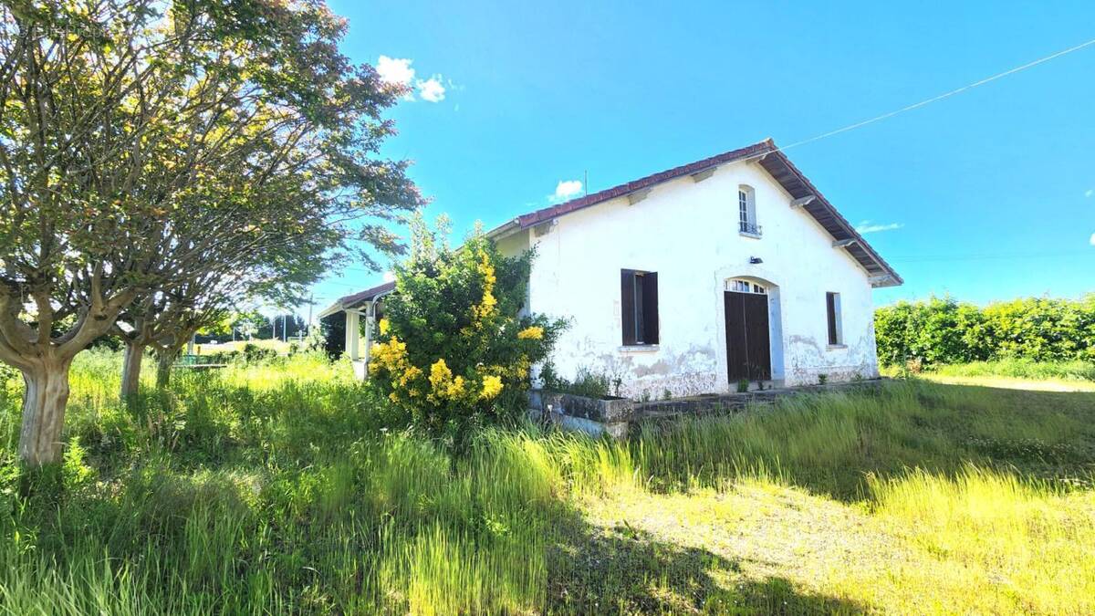 Maison à LAUREDE