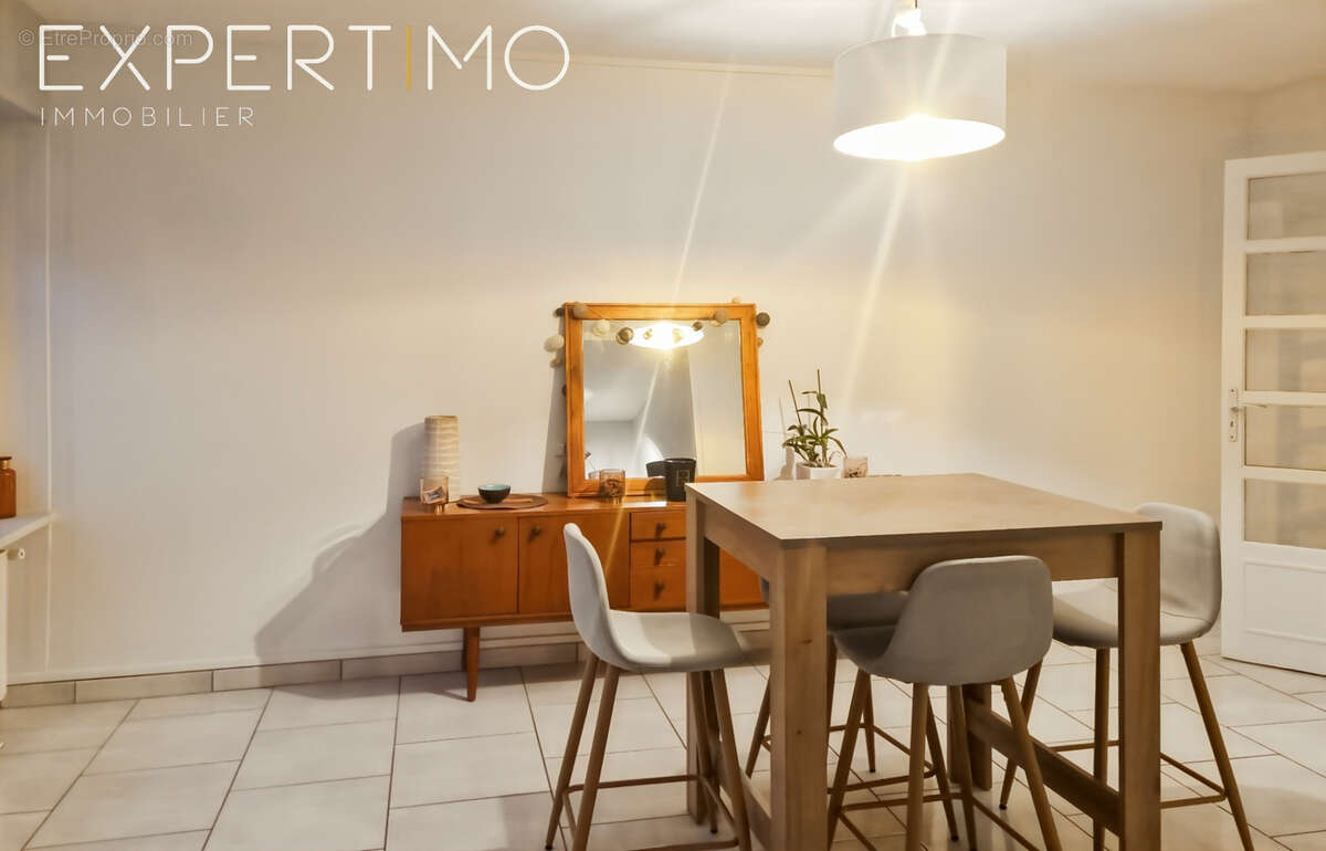 Appartement à EU