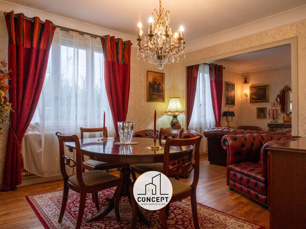 Maison à SAINT-MARTIN-DES-CHAMPS