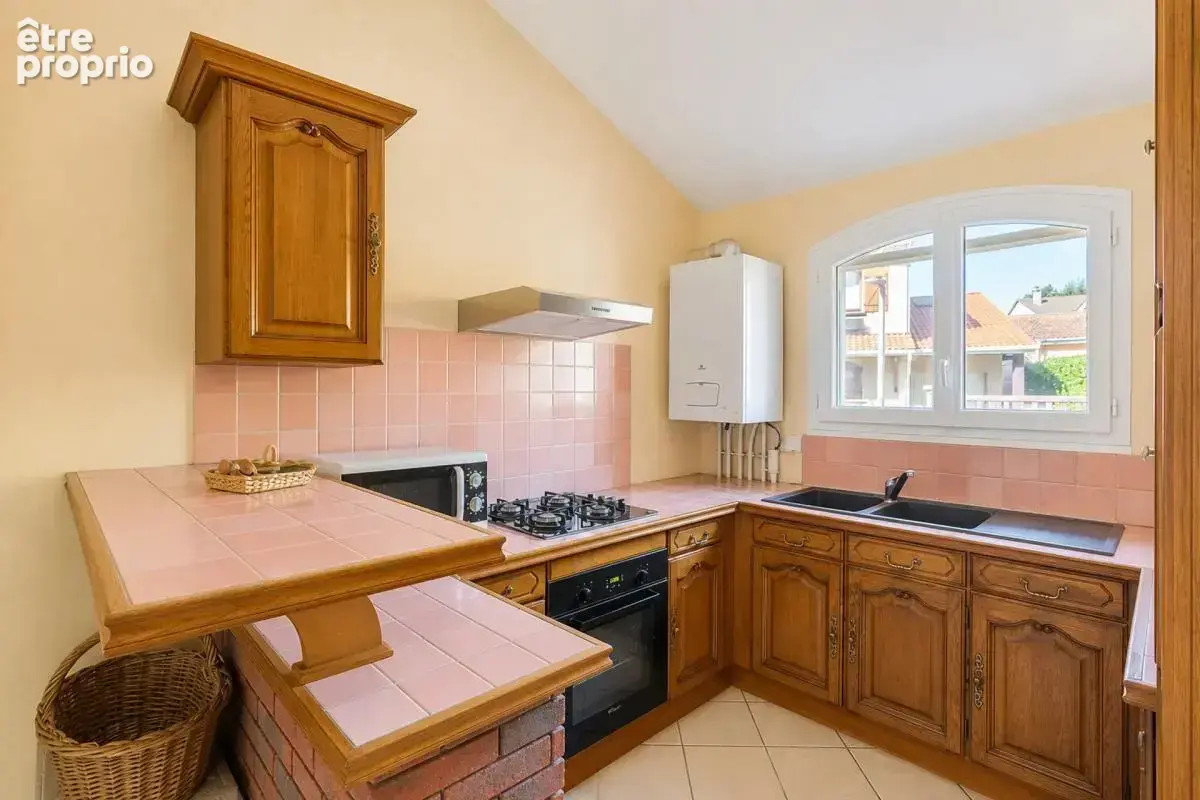Maison de 4 pièces de 82 m² située à Corbas - photo 4