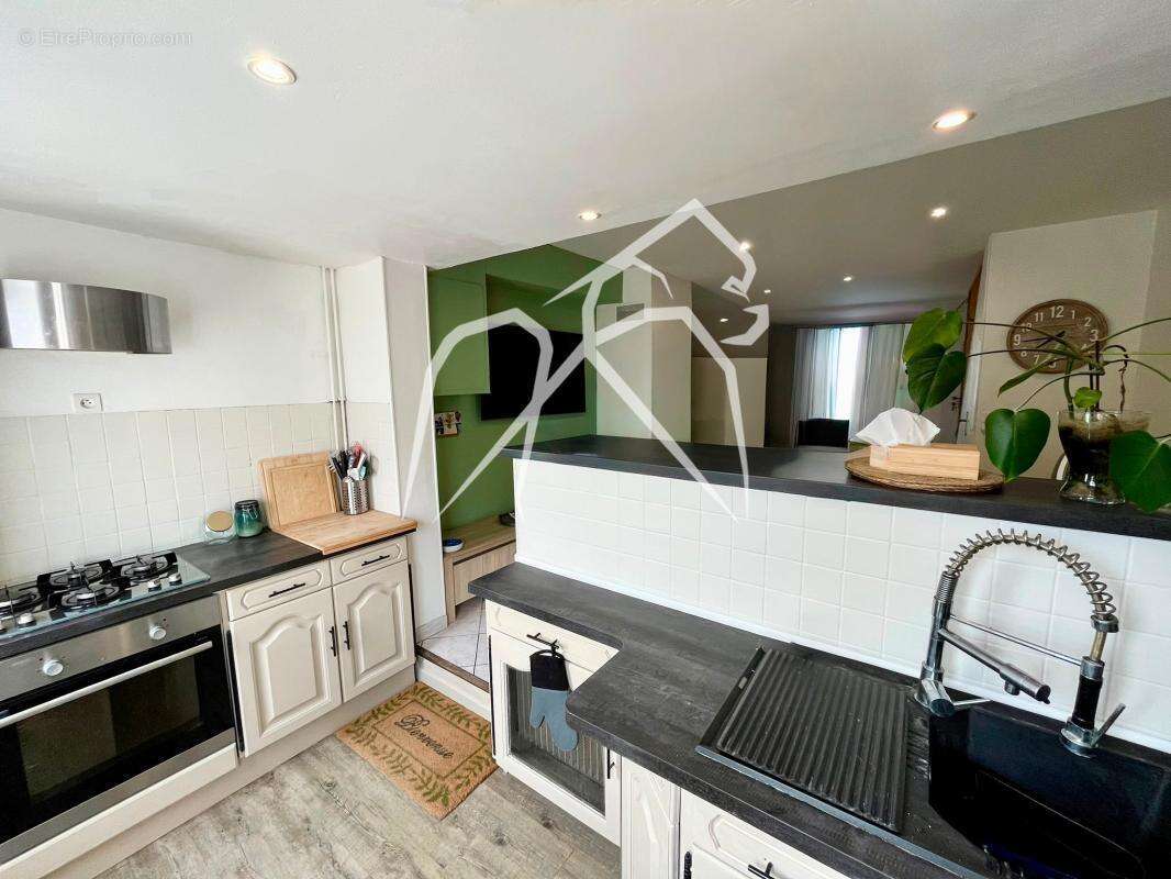 Maison mitoyenne 3 pièces  62 m²  Avec grand atelier, cave, jardin et garage   Secteur stade sottevillais  SOTTEVILLE-LES-ROUEN - photo 7