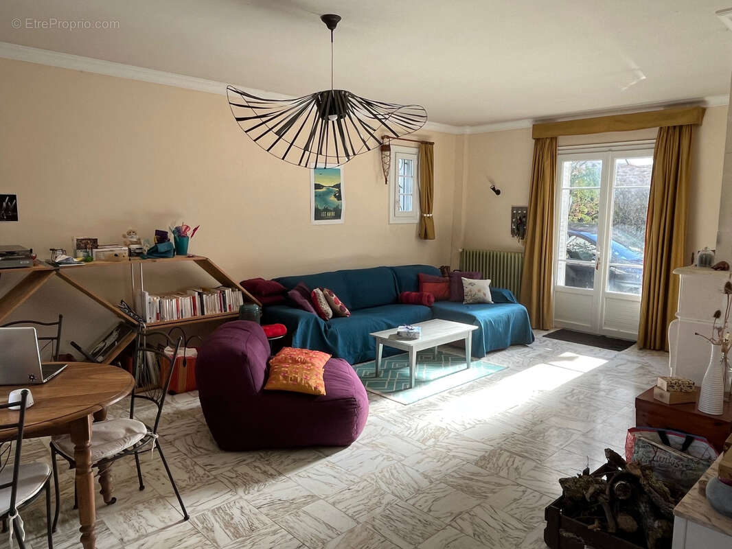 Maison à LA PORCHERIE