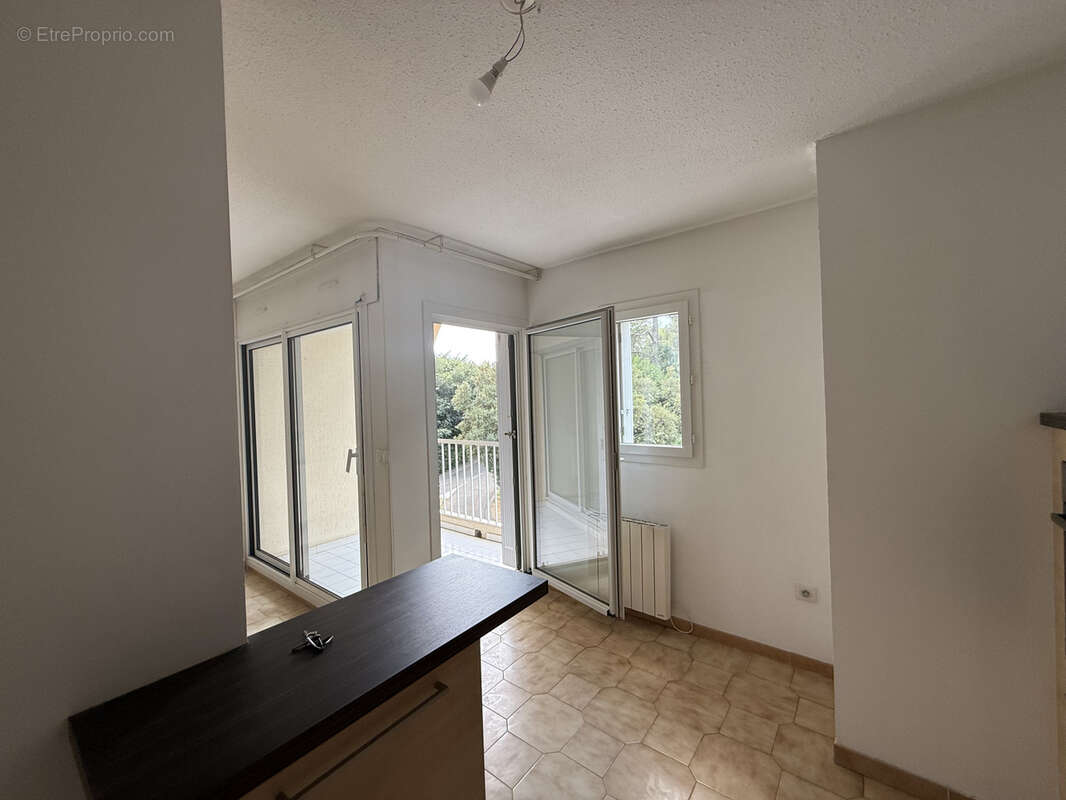 Appartement t3 proche jardins de la fontaine - photo 10