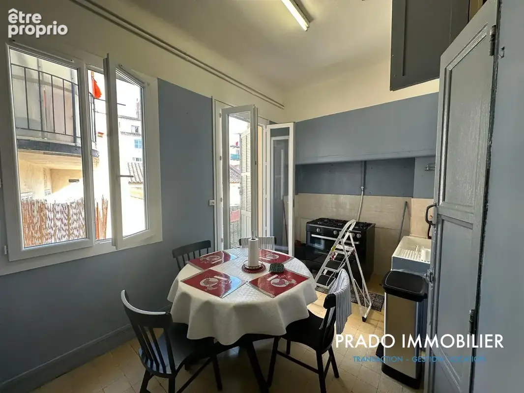 T2 de 54,30m2 Proche de St Charles/ Centre Bourse - photo 2