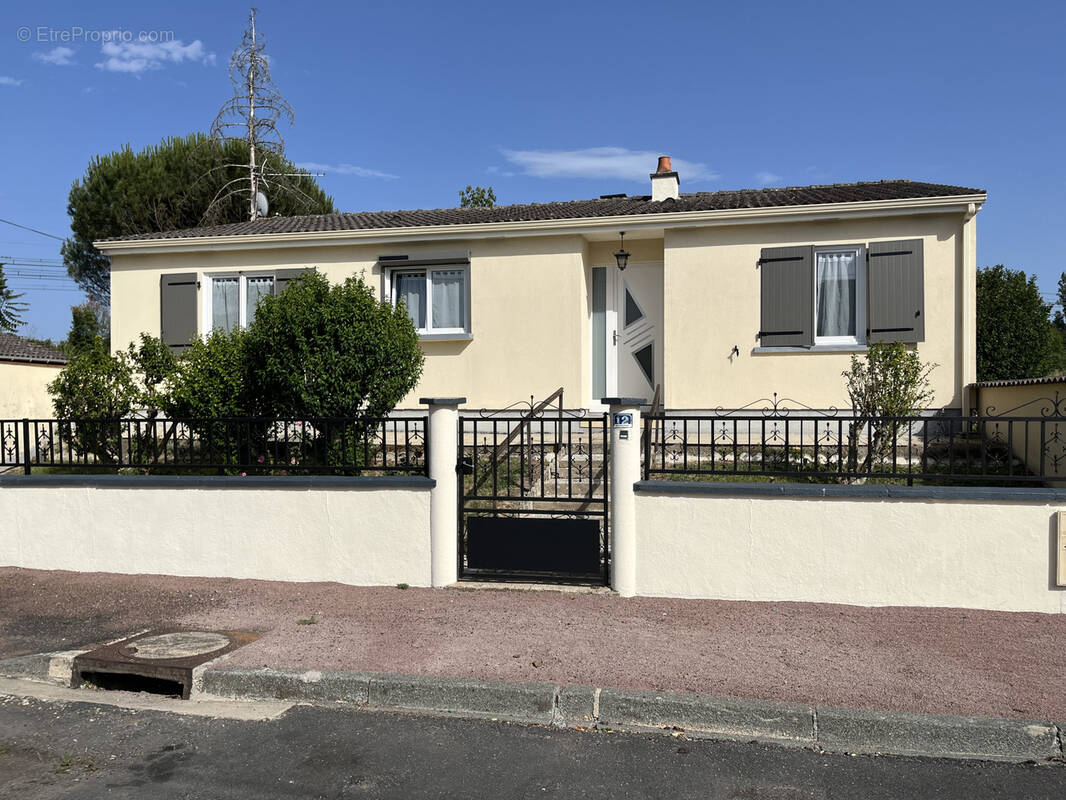 Maison à CHATELLERAULT