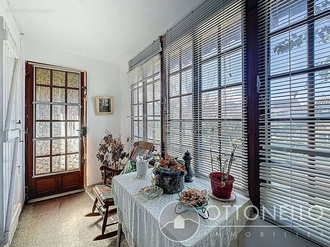 Maison à ROQUEBRUNE-SUR-ARGENS