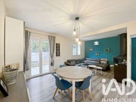 Photo 2 - Maison à GAGNY