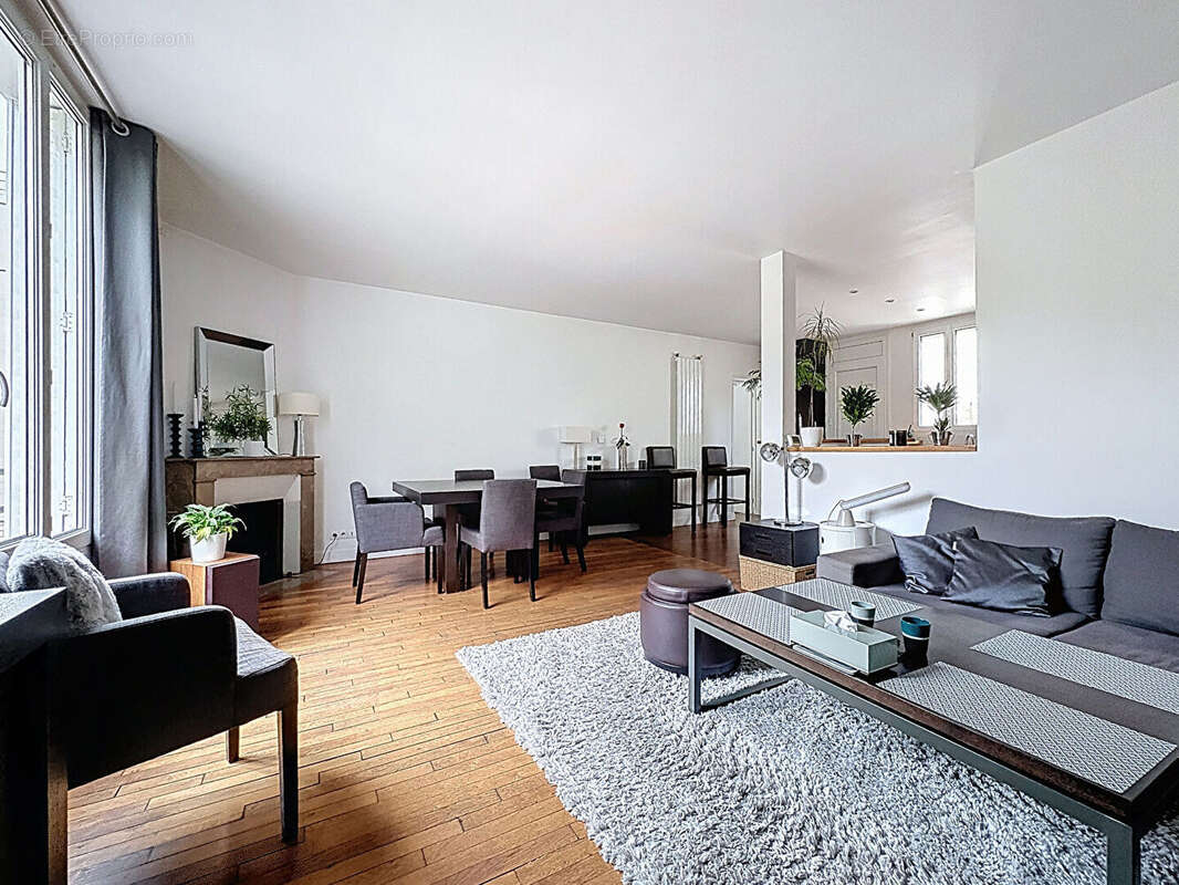 Appartement à SURESNES