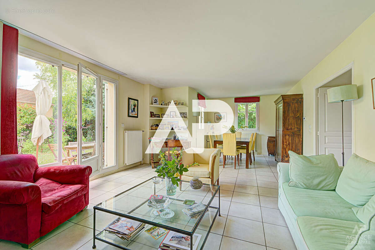 Maison Rueil Malmaison 6 pièce(s) 127m2 - photo 4