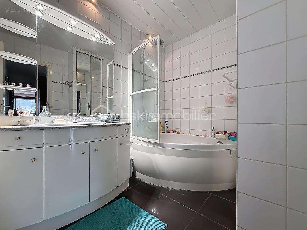 Appartement à ECHIROLLES