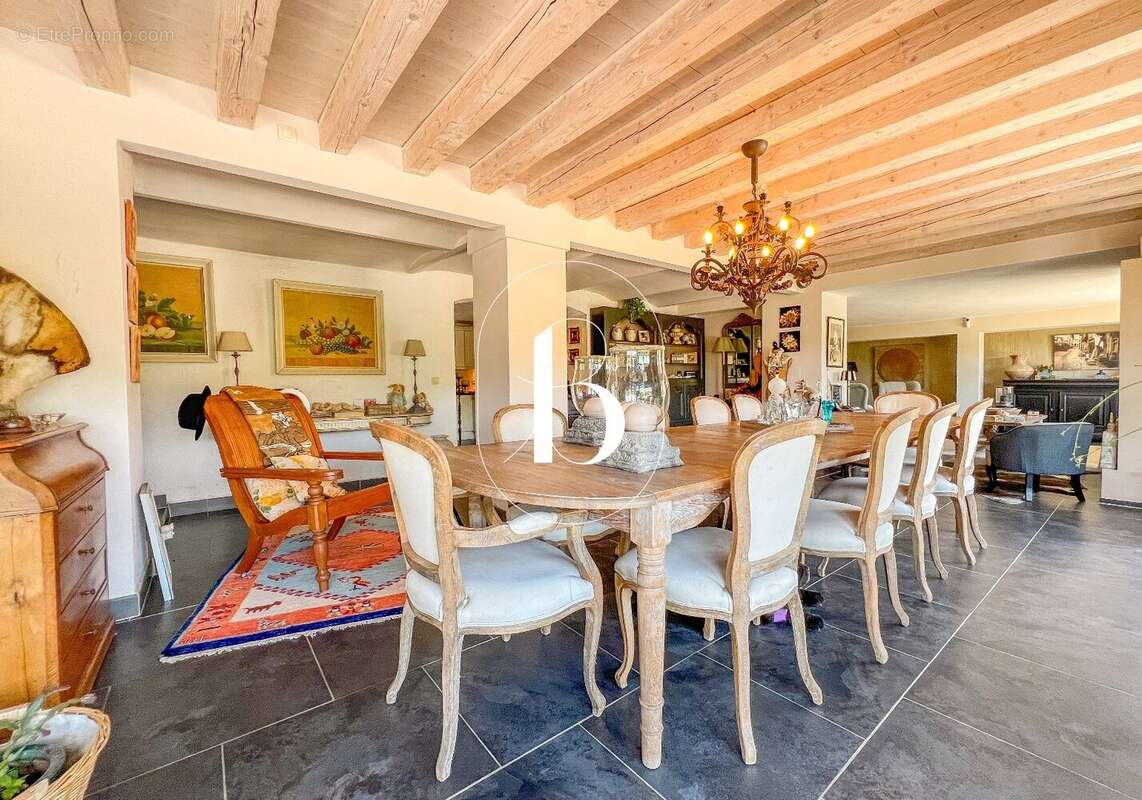 Vente en exclusivité d'un petit coin de paradis  - photo 4