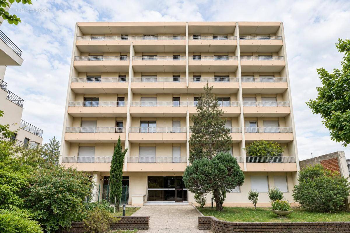 Appartement à COLOMBES