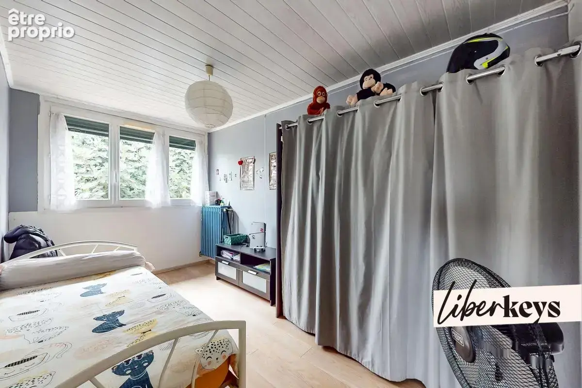 Maison familiale – 855 m² de terrain – Parc de la Cloche – Orly - photo 7