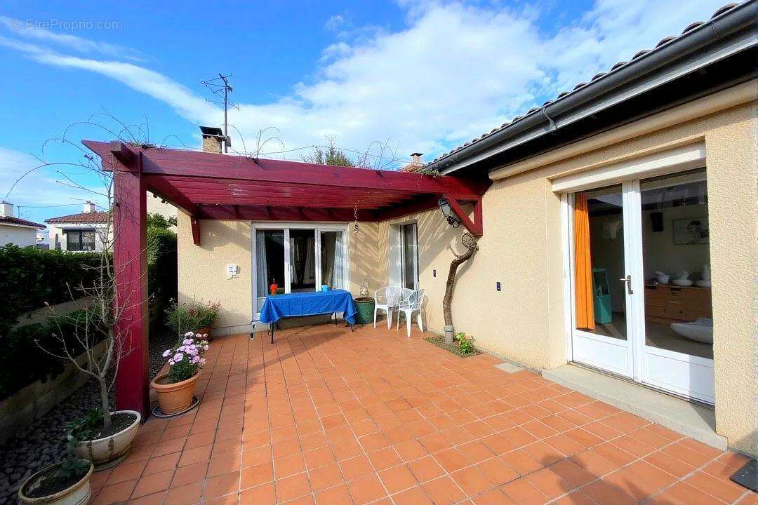 Maison à SAINT-MARCEL-LES-VALENCE