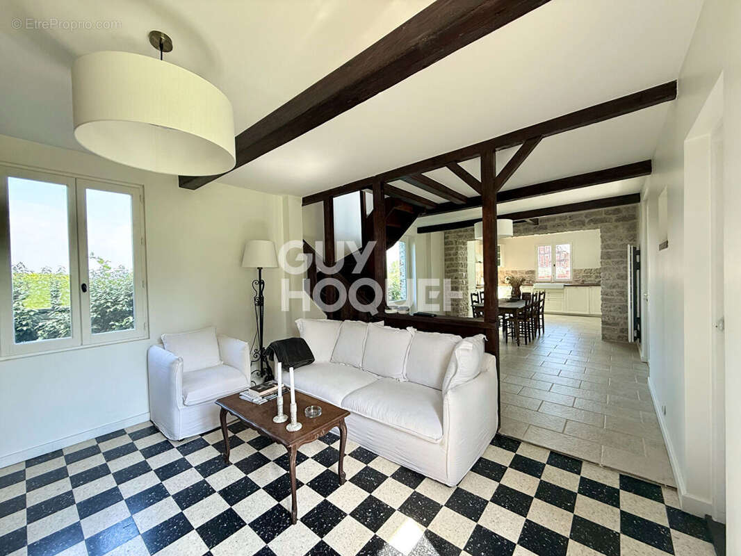 Maison à CRICQUEBOEUF