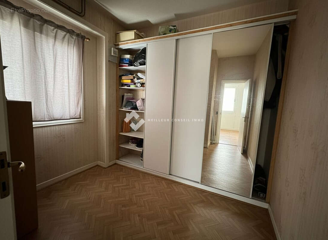 Maison 167 m² à La Monnerie-Le-Montel  - photo 9